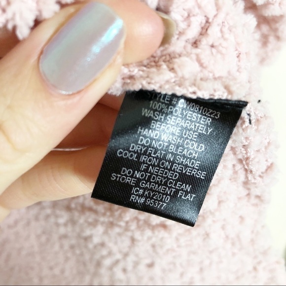 New Sanctuary V-neck Teddy Sweater in Rose Quartz - Picture 9 of 12